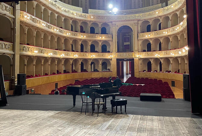 670450コンクール会場のFlavio Vespasiano di Rieti劇場。決勝戦はオーケストラとの共演でした。.jpg