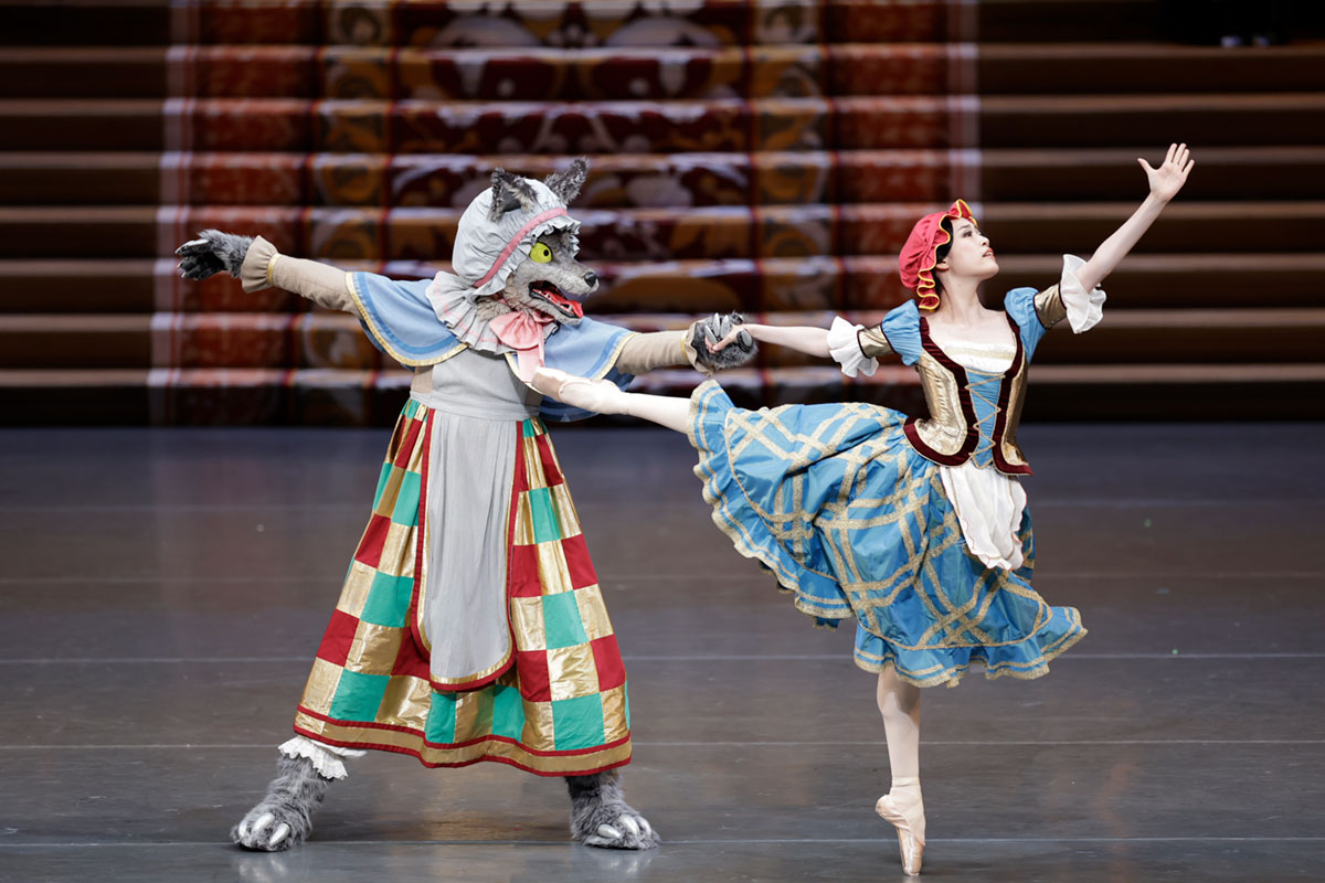 『眠れる森の美女』赤ずきん