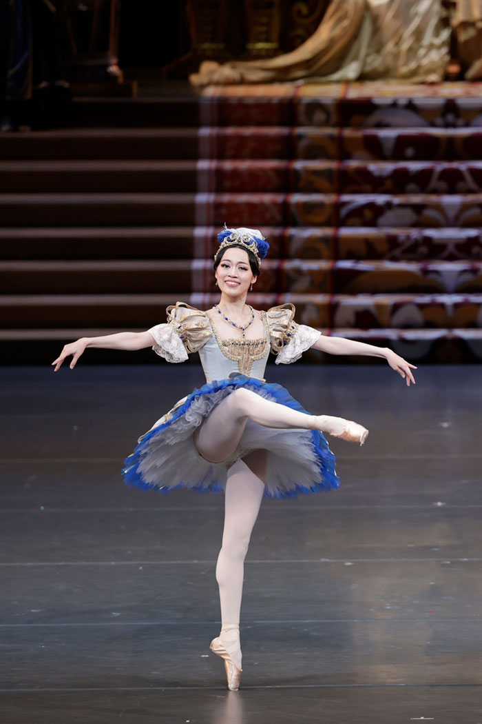 『眠れる森の美女』サファイア