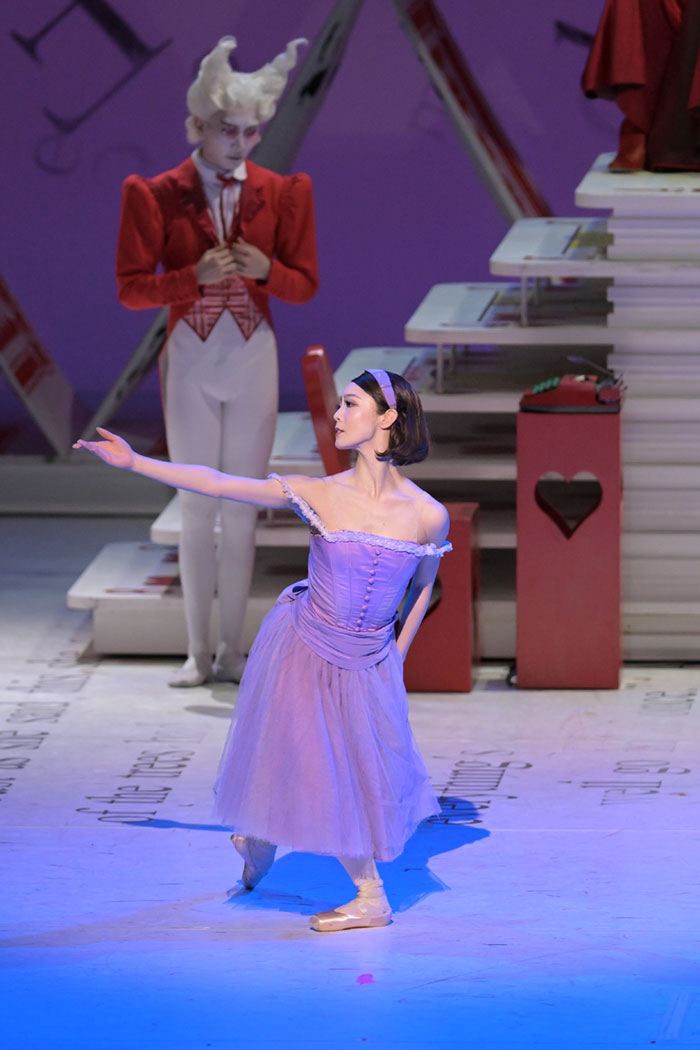 『不思議の国のアリス』アリス