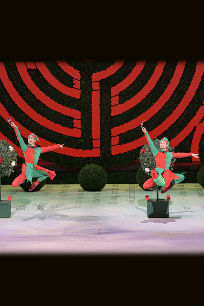 『不思議の国のアリス』3人の庭師