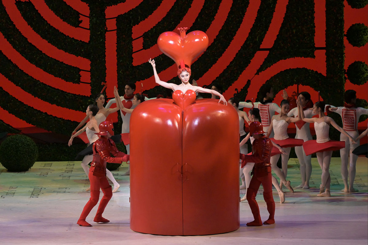 『不思議の国のアリス』ハートの女王