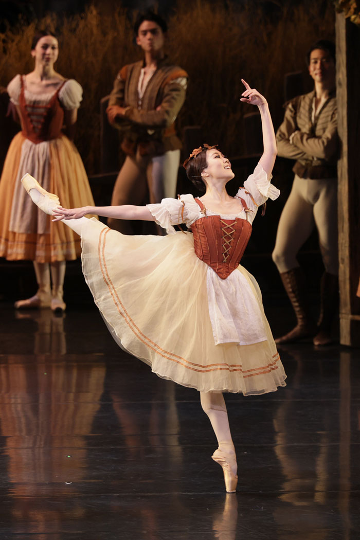 『ジゼル』ペザント パ·ド·ドゥ 『ジゼル』ペザント パ·ド·ドゥ