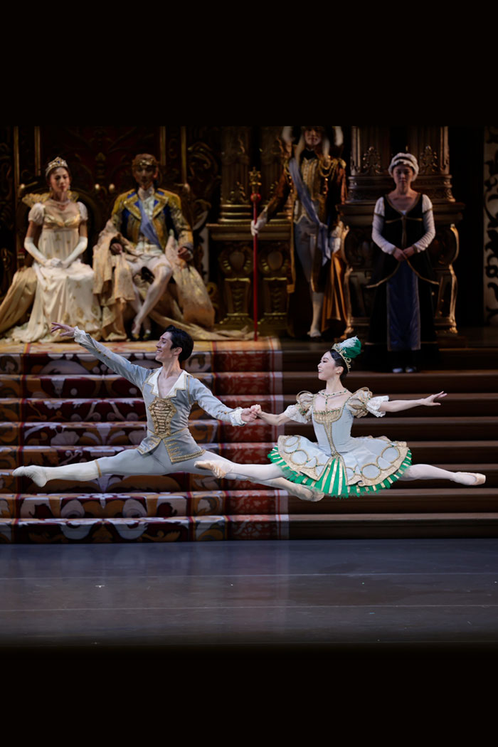 『眠れる森の美女』エメラルド