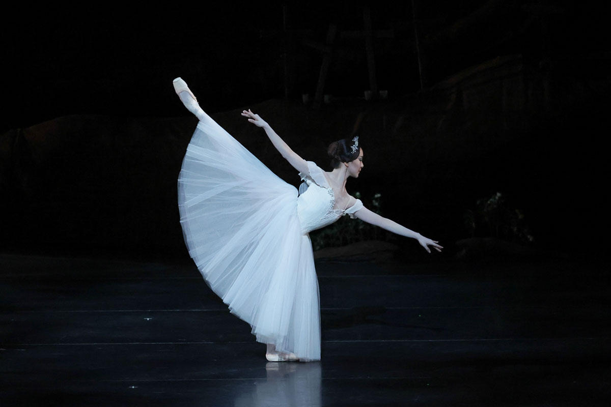 『ジゼル』ミルタ