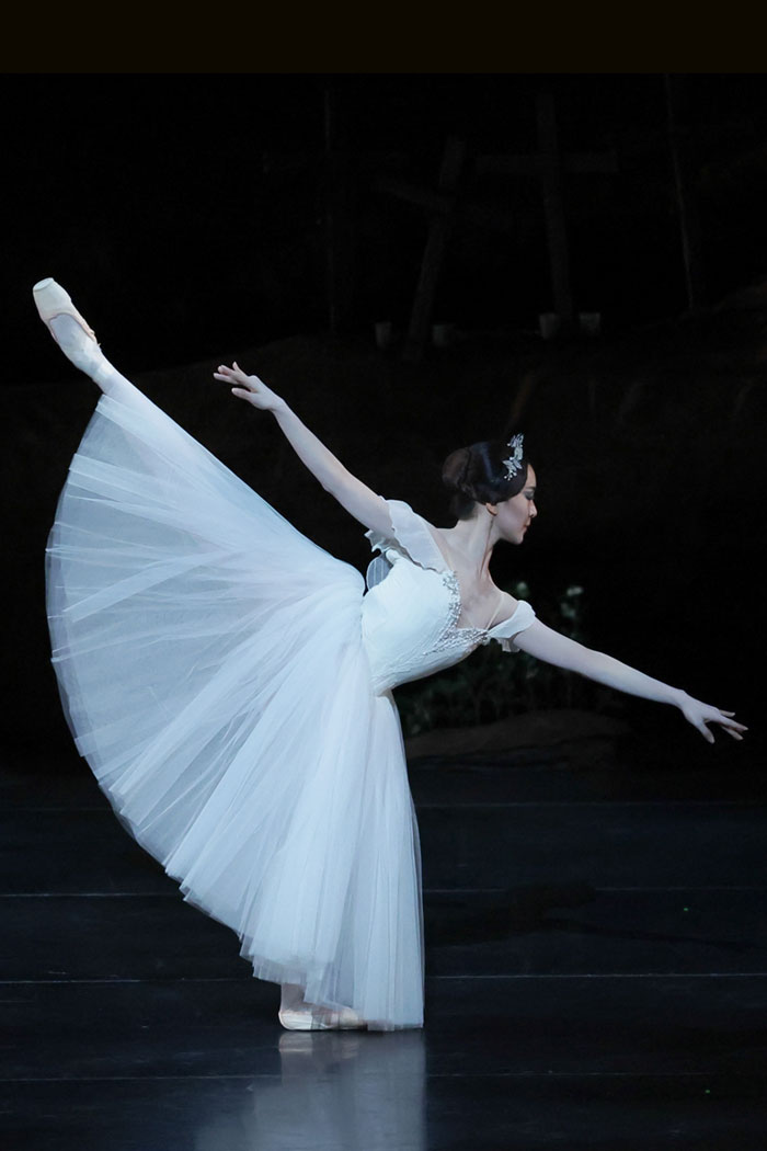 『ジゼル』ミルタ