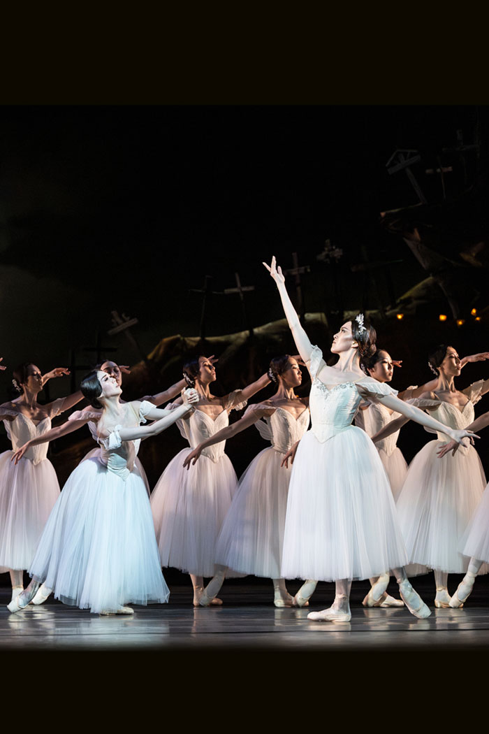 『ジゼル』ミルタ