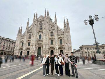 ドゥオーモ前 360x270.jpg