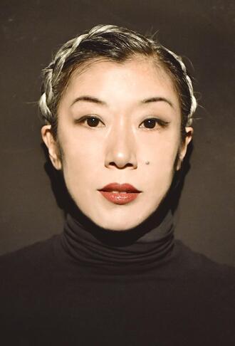 トリミング00_佐東利穂子_photo by Akihito Abe.jpg